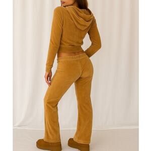 Y2K Velour Tracksuit Set Brown Juicy Couture Inspo Paris Hilton Early 2000 Style